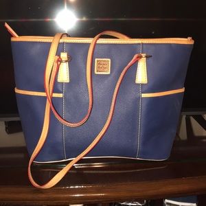 Dooney & Bourke tote